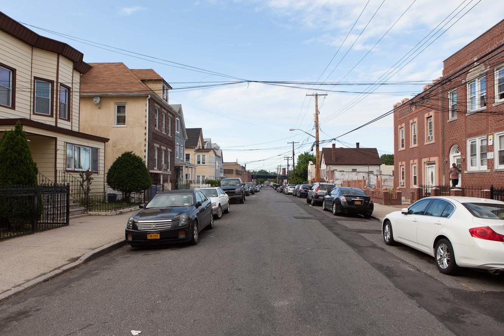 Studio, One And Two Bedroom Apartments - Bronx نيو يورك المظهر الخارجي الصورة